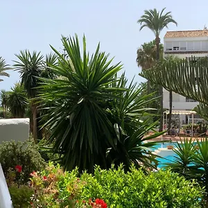 Primera Linea De Playa Apartamento Marbella